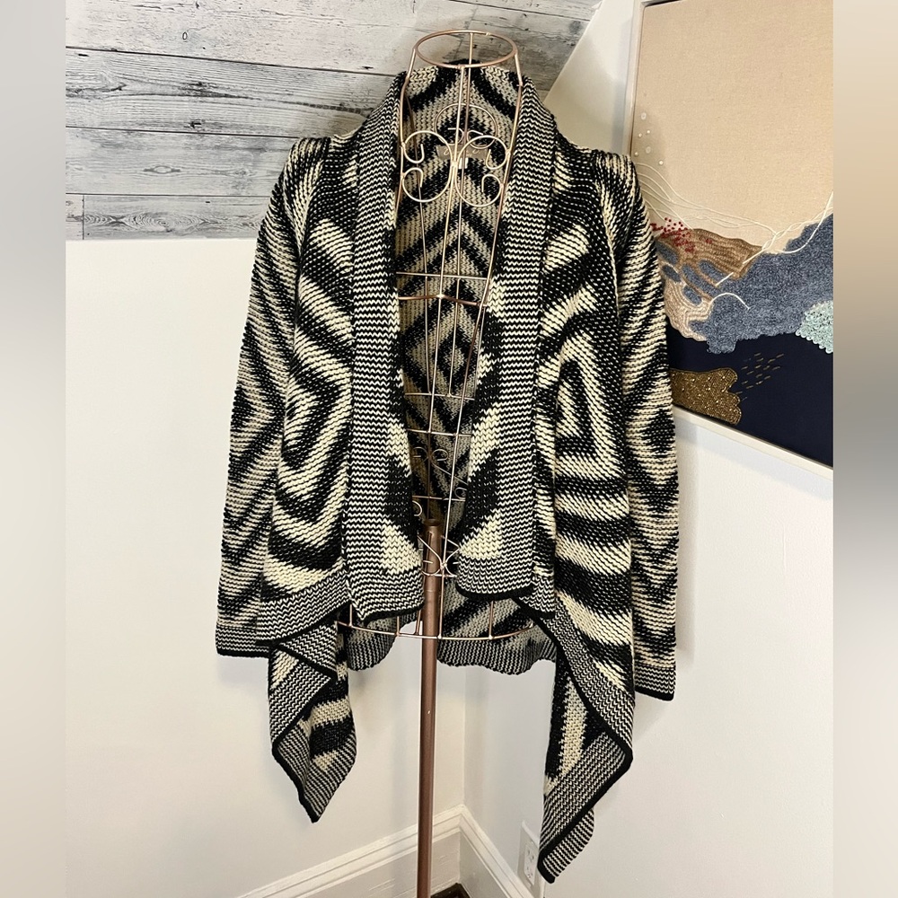 Italian Black and Cream Women's Cardigan Size Small